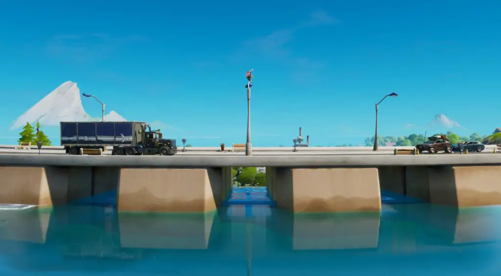 Dove trovare la H nascosta nella schermata di caricamento dell'immersione nella settimana 8 di Fortnite Dove trovare la H nascosta nella schermata di caricamento dell'immersione nella settimana 8 di Fortnite