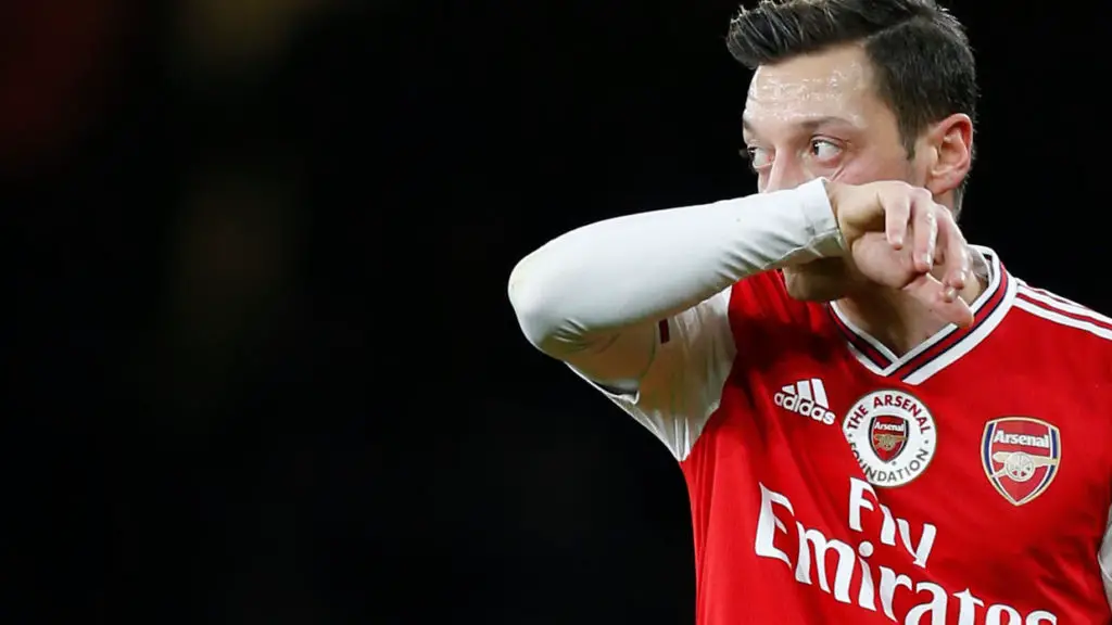 Arsenal Ozil rimosso dalla Cina Pro Evolution Soccer per evidenziare le violazioni dei diritti umani Arsenal Ozil rimosso dalla Cina Pro Evolution Soccer per evidenziare le violazioni dei diritti umani