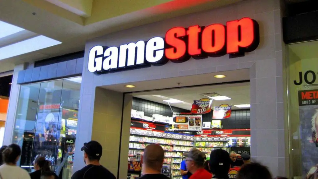 PS5, Xbox Scarlett Hype rallenta le vendite, afferma GameStop