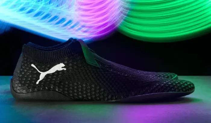 Puma "width =" 700 "height =" 409 "srcset =" //giocareora.com/wp-content/uploads/2019/12/Puma-ha-appena-presentato-il-suo-nuovo-quotGaming-Sockquot.png 700w, https://cogconnected.com/ wp-content / uploads / 2019/12 / Puma-min-768x449.png 768w, https://cogconnected.com/wp-content/uploads/2019/12/Puma-min-300x175.png 300w, https: // cogconnected.com/wp-content/uploads/2019/12/Puma-min.png 890w "size =" (larghezza massima: 700px) 100vw, 700px "/></p>
<p>Che cos'è un calzino da gioco e perché dovrei averne bisogno? Ottima domanda Secondo Puma, hanno progettato una calza all'avanguardia e all'avanguardia che offrirà comfort e aderenza ai giocatori di tutto il mondo. Ora non scivoli sul pavimento quando vai a lanciare il controller sullo schermo della TV.</p>
<blockquote class=