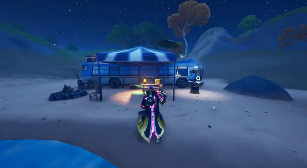 Dove ballare a Rainbow Rentals, Beach Bus, Lake Canoe a Fortnite: Battle Royale