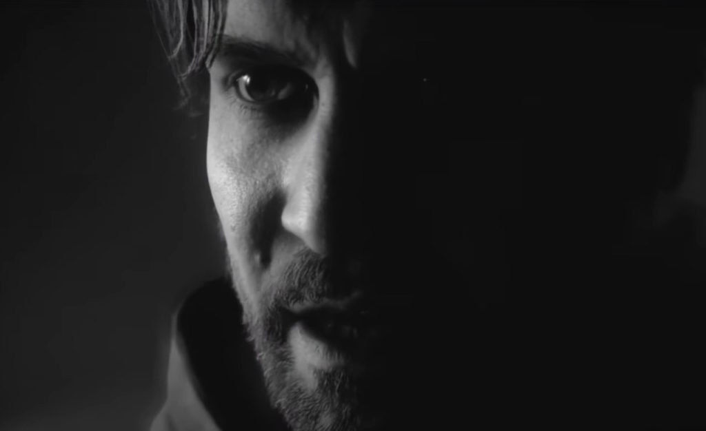 Control AWE mostra un primo sguardo all'espansione di Alan Wake, un nuovo aggiornamento che introduce più checkpoint