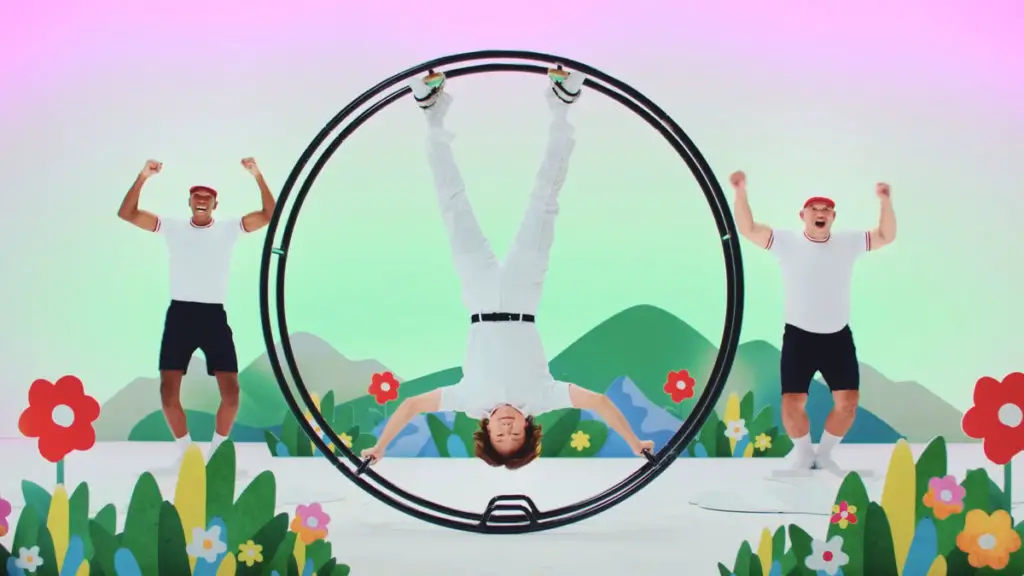 La pubblicità giapponese di New God of War Ragnarok è una routine di ballo karaoke, che dovrebbe rendere felici gli dei della musica La pubblicità giapponese di New God of War Ragnarok è una routine di ballo karaoke, che dovrebbe rendere felici gli dei della musica